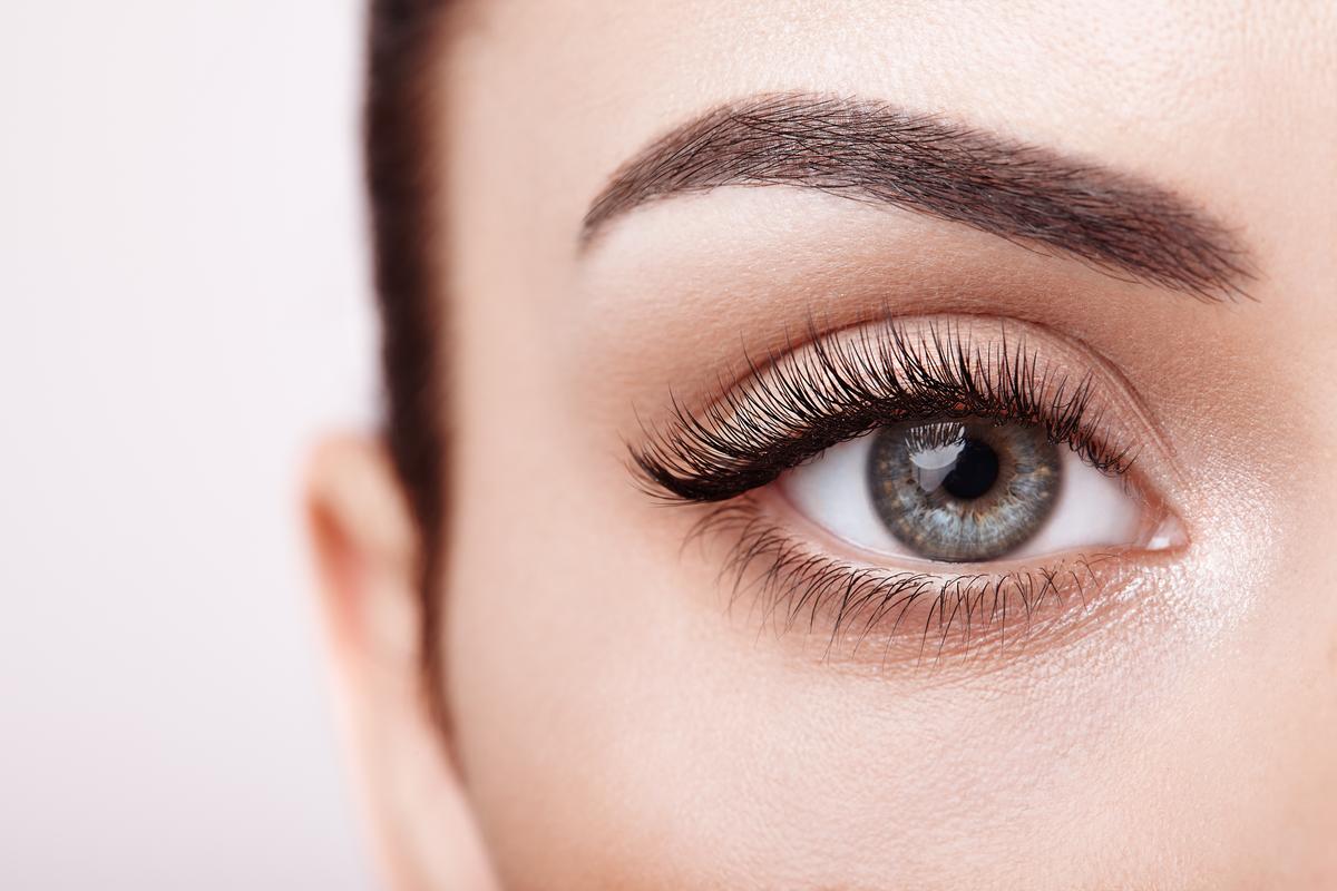 Entdecken Sie exquisite Wimpernverlängerungen in Genf